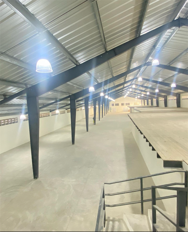 oficinas y locales comerciales - Nave en Engome 3200 m 4