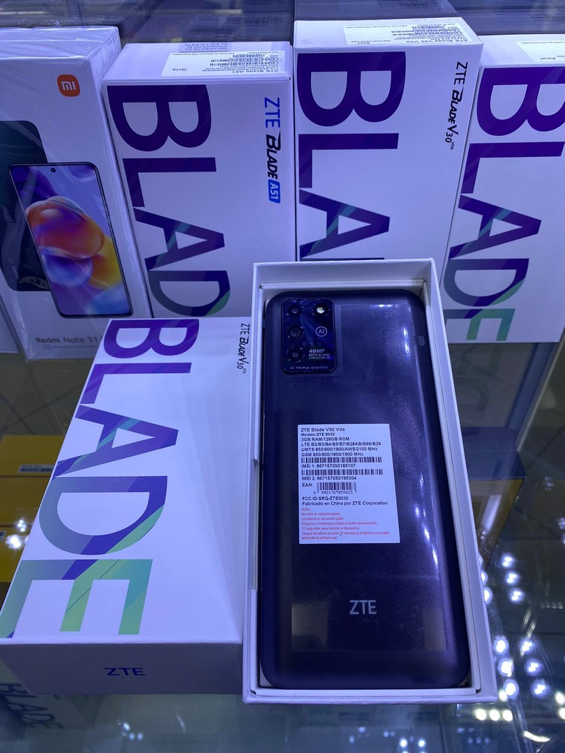celulares y tabletas - zte blade v30 vita 128gb nuevo 