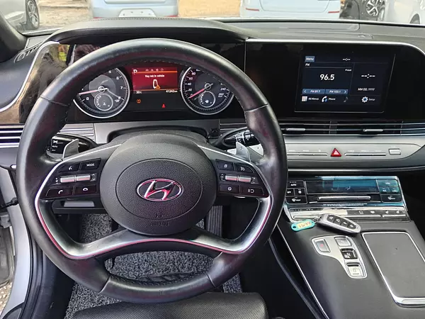 carros - HYUNDAI GRANDEUR 2020 GRIS 6
