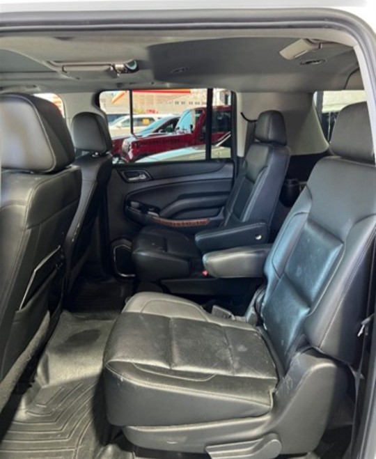 jeepetas y camionetas - Chevrolet suburban premier 2019 nuevaaa 5