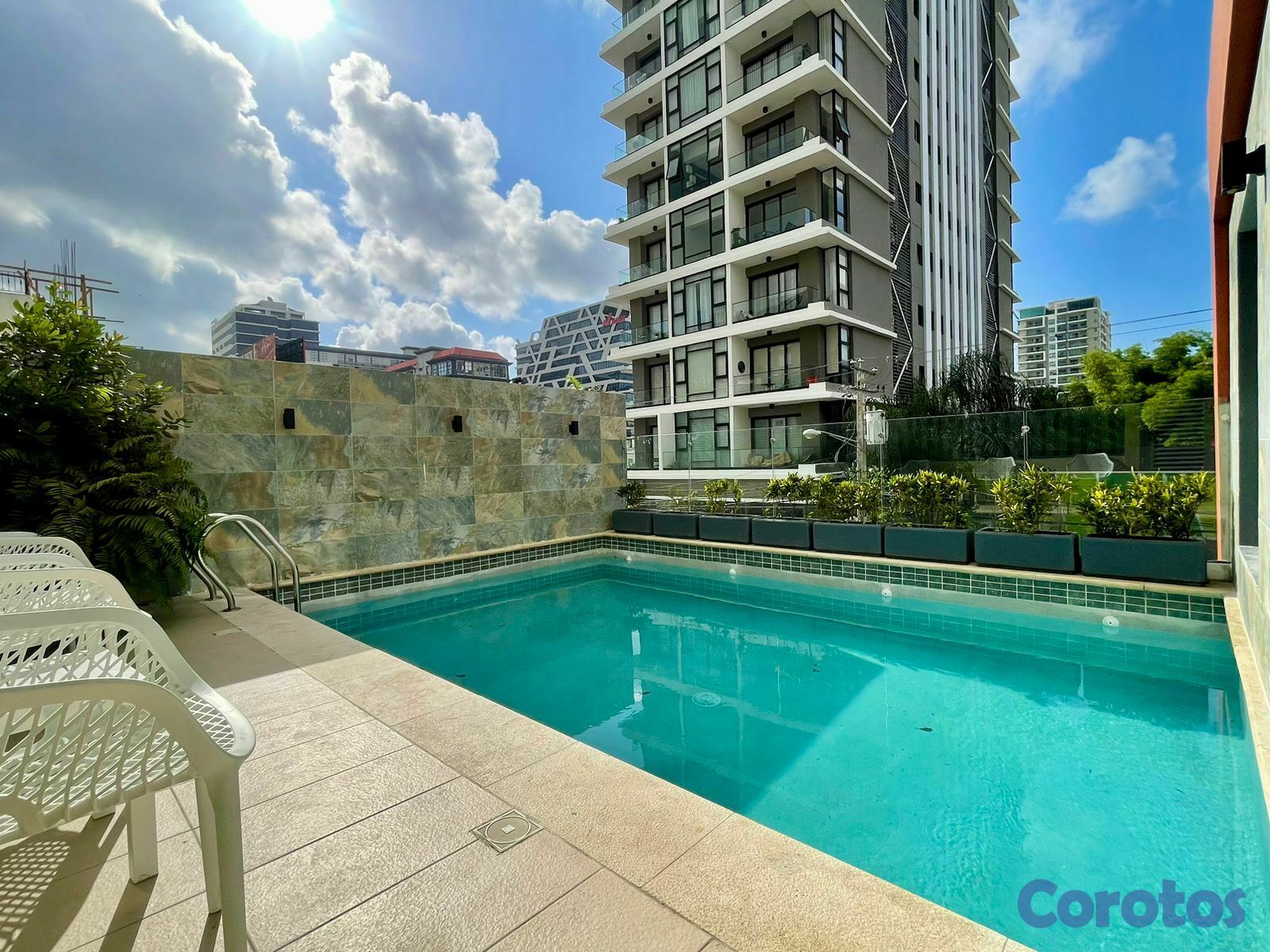 apartamentos - Vendo Apto en TORRE SHALOM ROYAL (VIII) del Ens. P 1