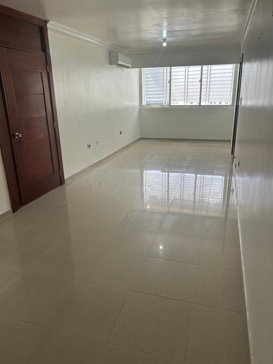 apartamentos - Apartamento en venta en Evaristo Morales 0
