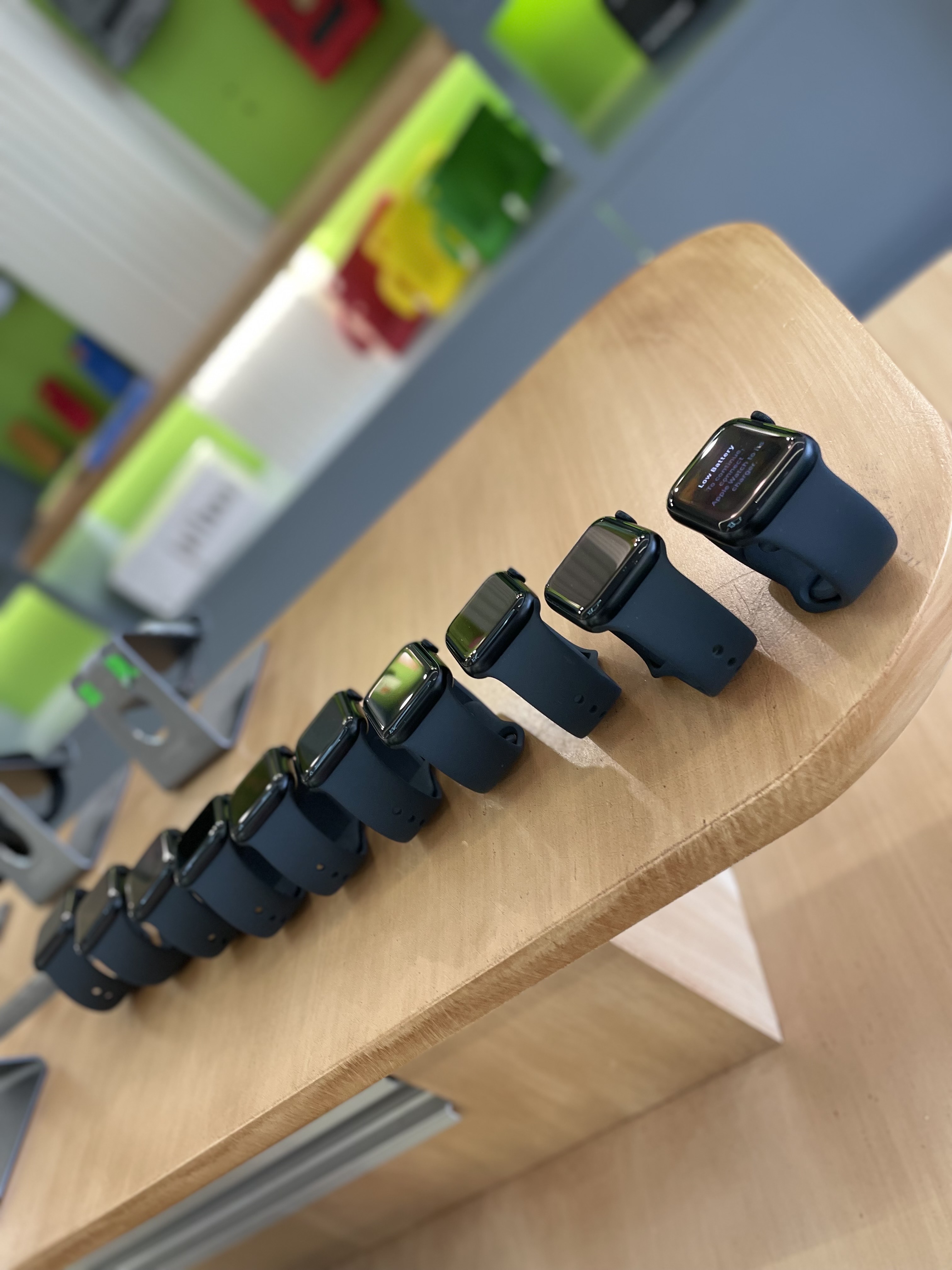 otros electronicos - APPLE WATCH SE 2da GENERACIÓN 40mmNUEVOSGARANTÍA INCLUIDA  3
