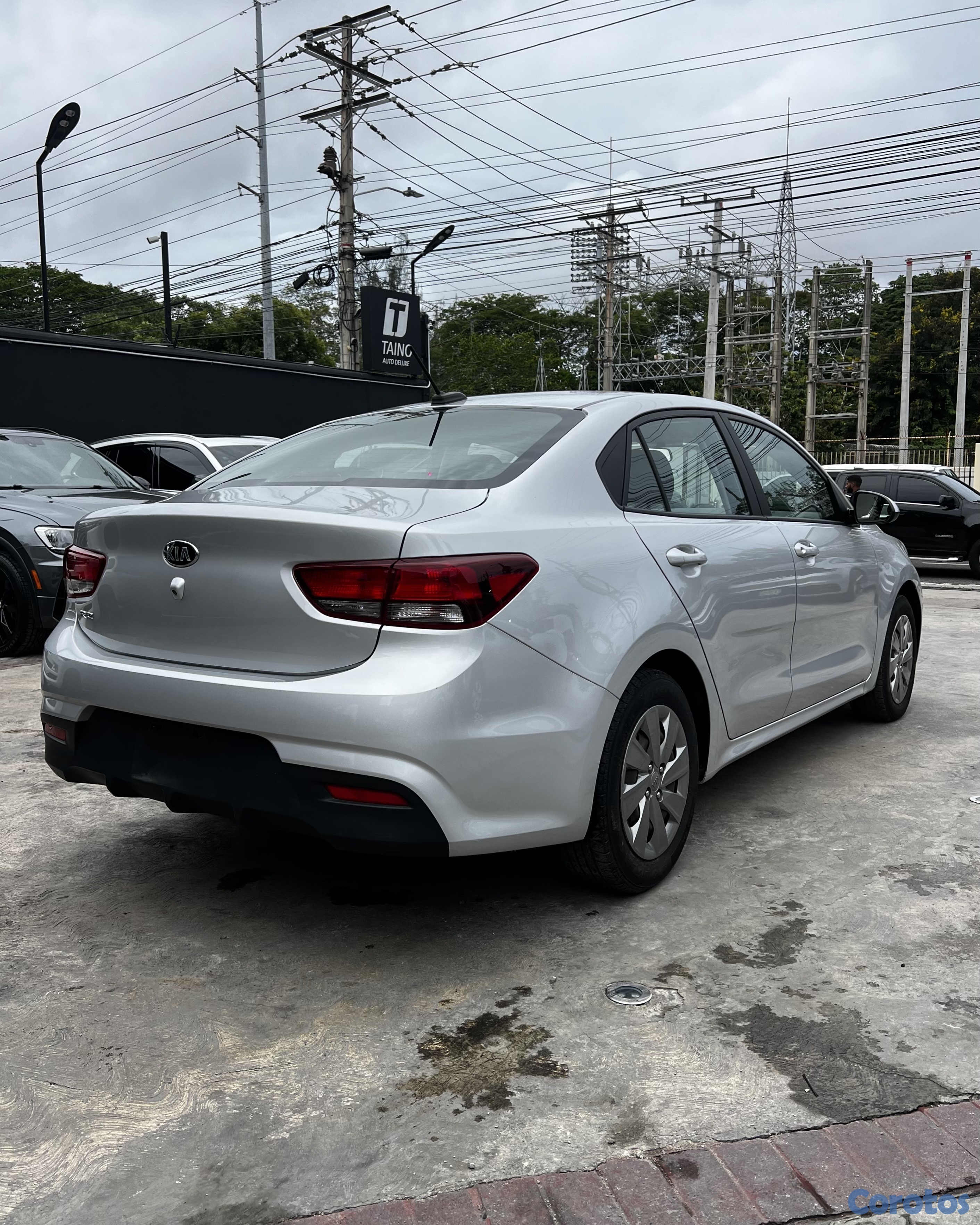 carros - Kia Rio 2020 4