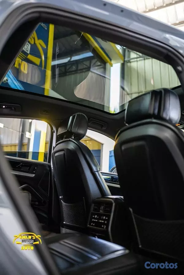 jeepetas y camionetas - Porsche Cayenne Coupe 2024 Recien Importada Clean 9