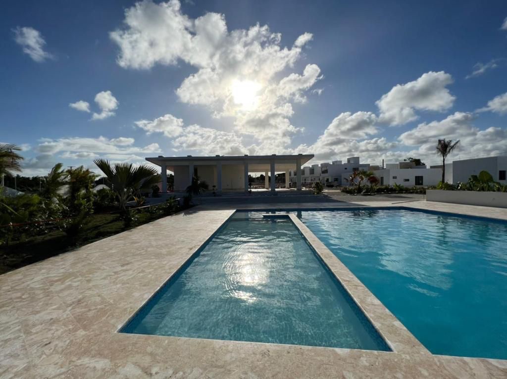 casas vacacionales y villas - Venta de villas en punta cana bávaro zona turística  5
