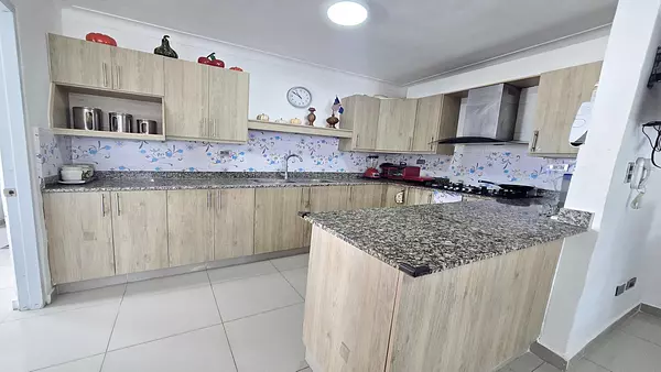 apartamentos - Apartamento en la Jacobo Majluta bien Amplio, Colinas del Arroyo II 8