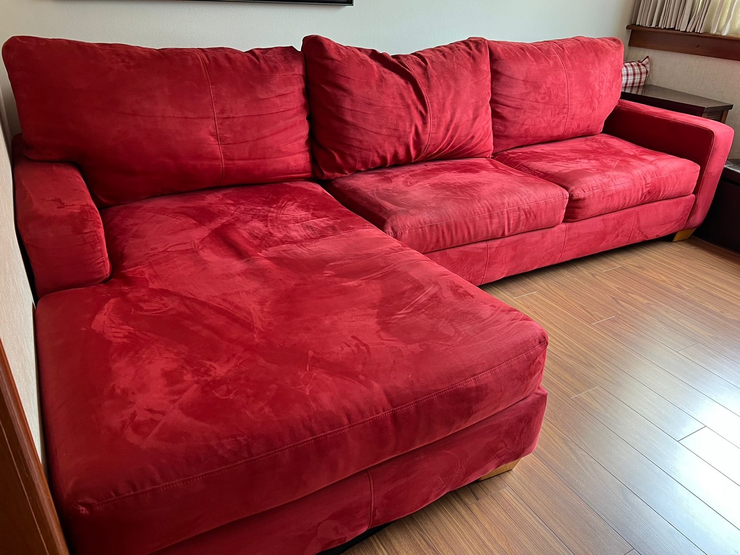 muebles y colchones - Sofá + 4 cojines en perfecta condiciones para sala- Ilumel 3