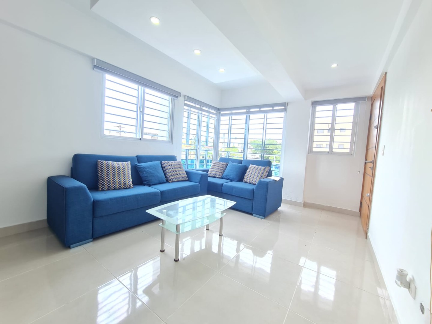 apartamentos - Avenida independencia,  Sector el Cacique. Distrito Nacional,  Rep Dom.


 4