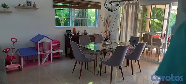apartamentos - Vendo hermosa Villa en Santo Domingo Este 4