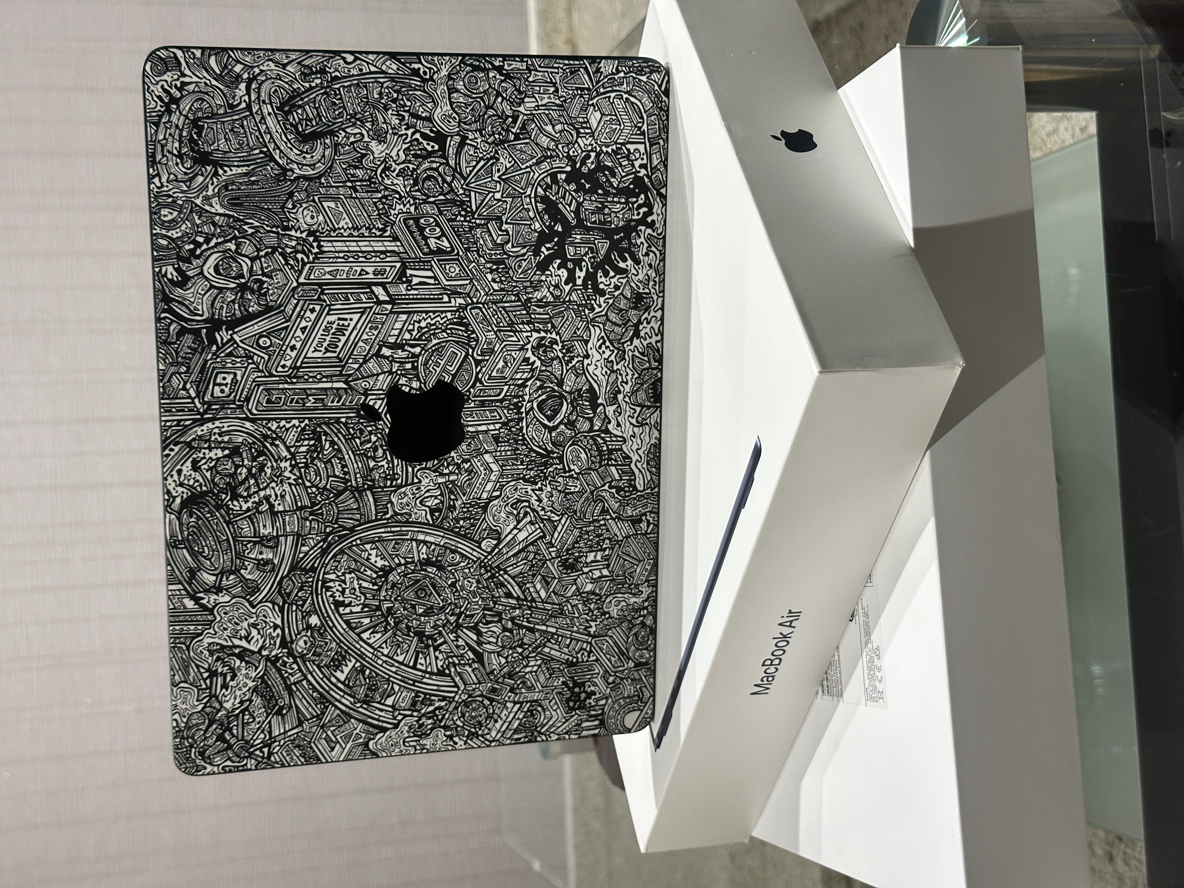 computadoras y laptops - Apple MacBook Air M2 de 13,6", 8 GB de RAM, 256 GB de SSD, color negro 1