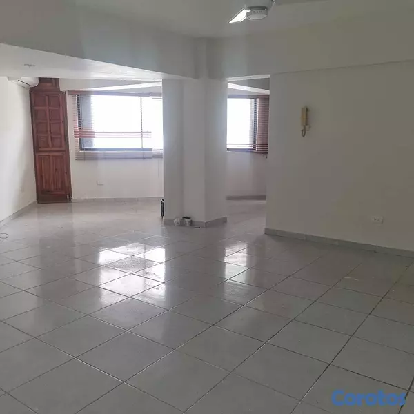 apartamentos - En La Esperilla con Vista al Mar, Amplio apartamento de 350mts 2