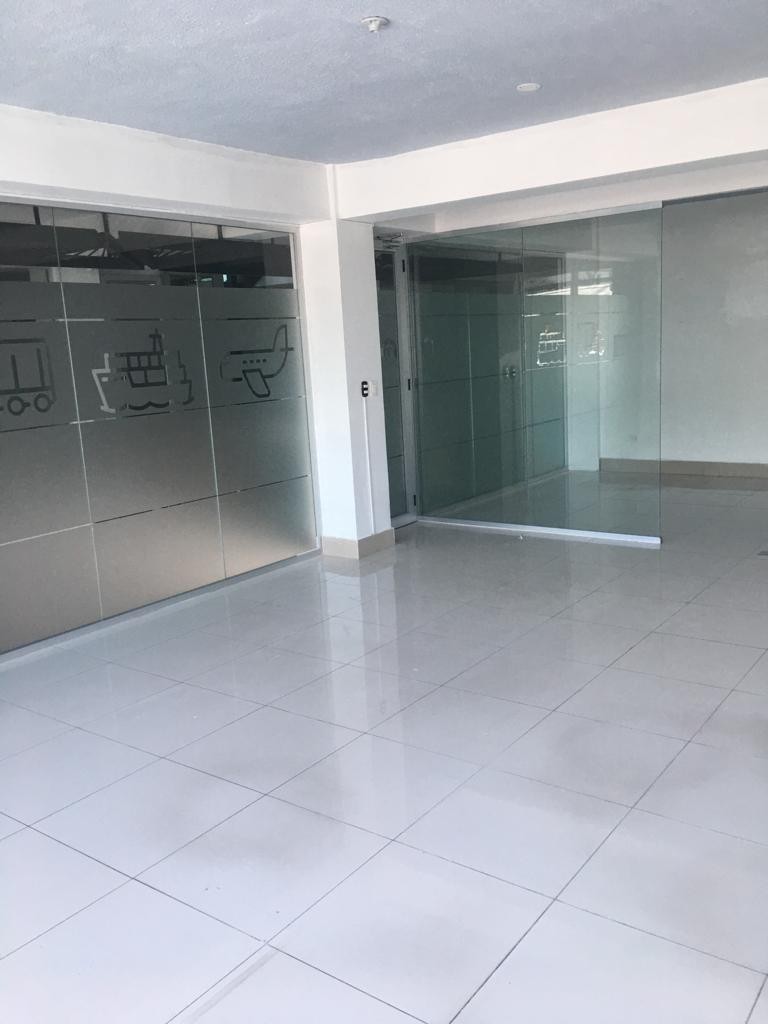 oficinas y locales comerciales - Alquiler Local Comercial Avenida Gustavo Mejía Ricart, La Castellana 1