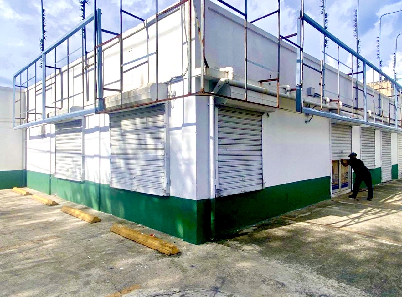 oficinas y locales comerciales - local en ensanche la fe  2