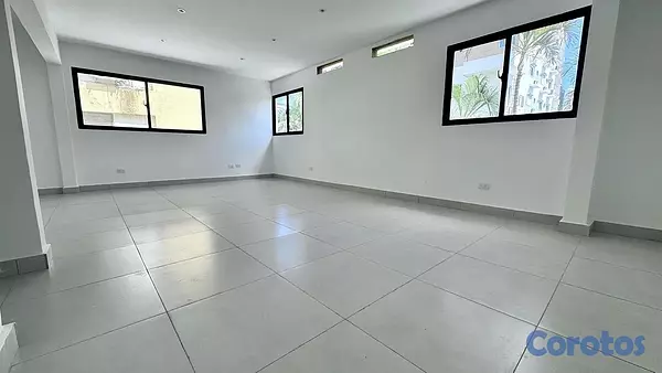oficinas y locales comerciales - hermoso local en renta  5