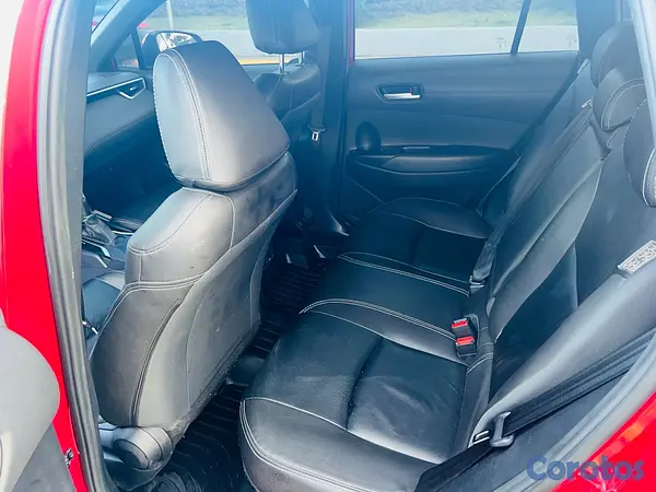 jeepetas y camionetas - Toyota Corrolla Cross Híbrida  8