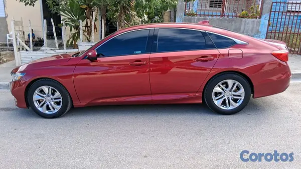 carros - Años 2018 4 silindroFinanciamiento disponibleClean un millo setentamil 12