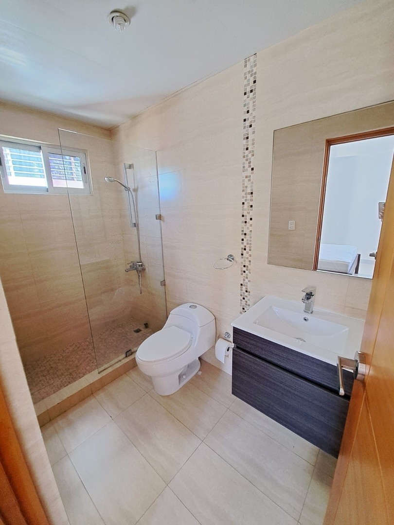 apartamentos - Apartamento en Venta con Línea Blanca
SERRALLÉS
USD 185,000.00
 4