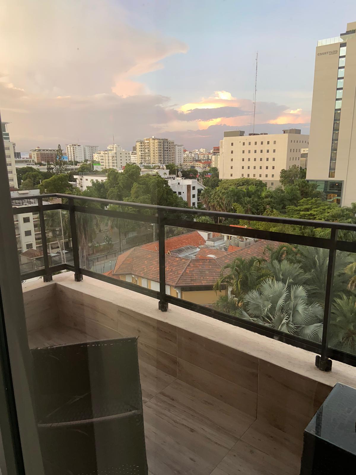 apartamentos - Vendo Apartamento Amueblado En Piantini Sin Interm 5