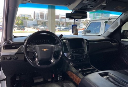 jeepetas y camionetas - Chevrolet suburban premier 2019 nuevaaa 6