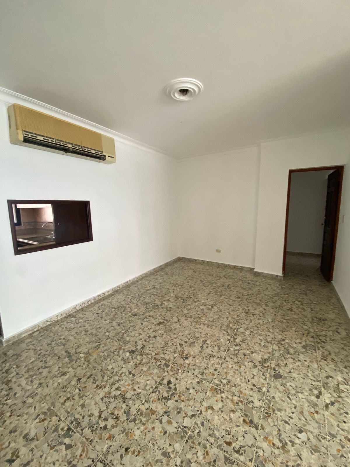 apartamentos - Rento Apartamento En Ens. Naco Sin Intermediario