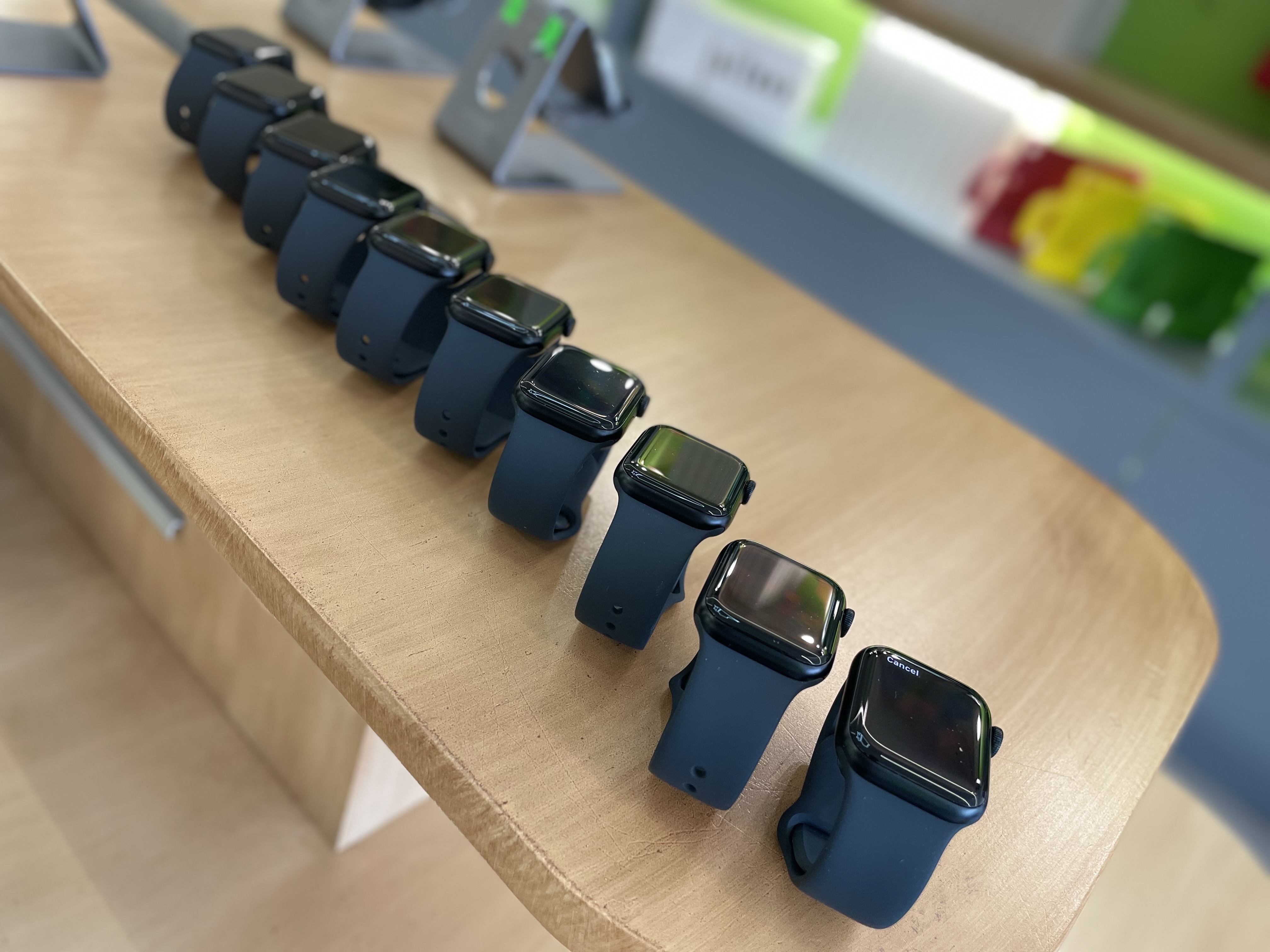 otros electronicos - APPLE WATCH SE 2da GENERACIÓN 40mmNUEVOSGARANTÍA INCLUIDA  4