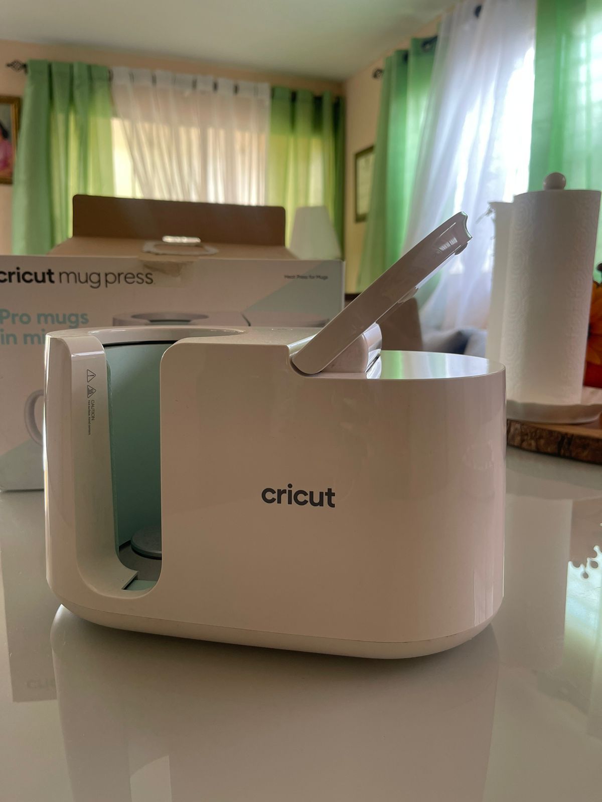 otros electronicos - Cricut prensa para tazas + 4 tazas en blanco  2