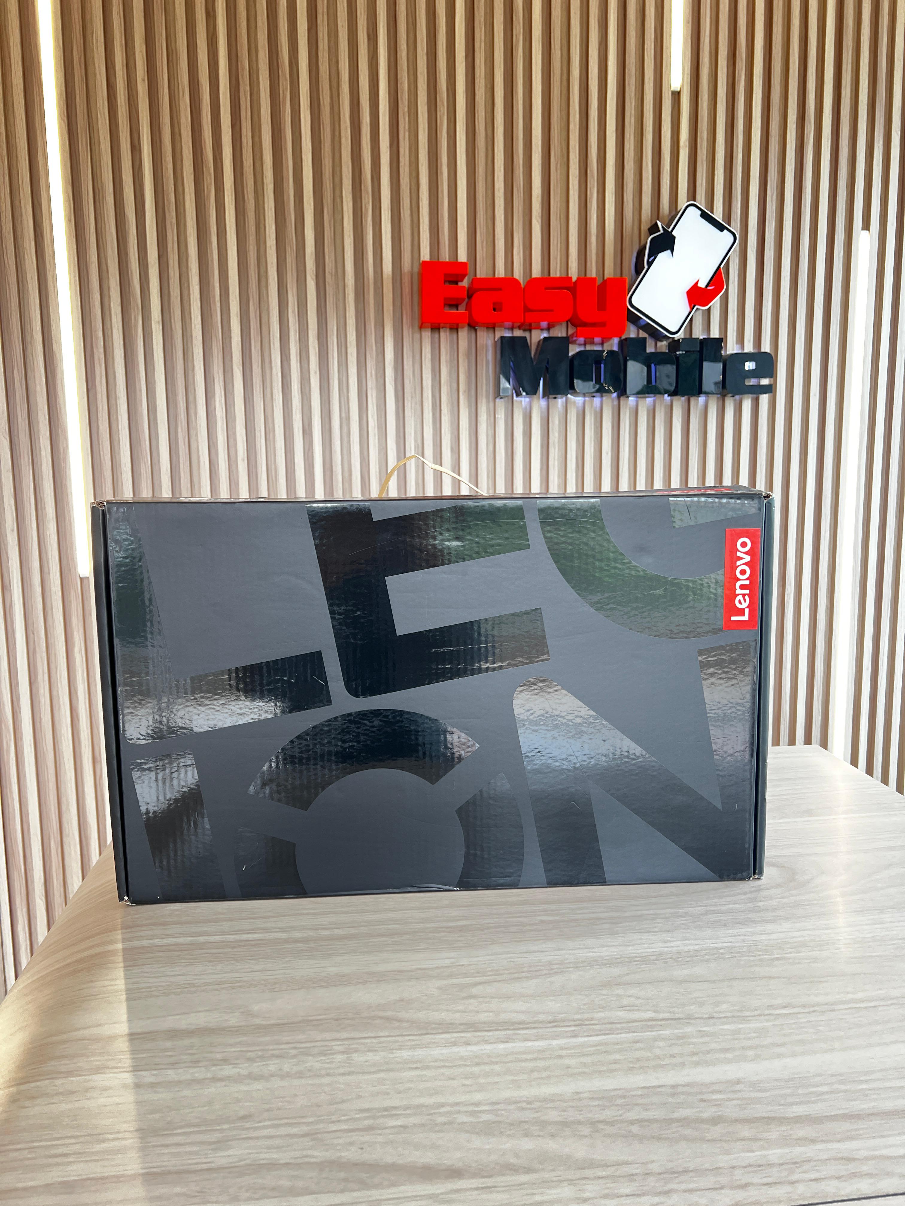 computadoras y laptops - LENOVO LEGION PRO 7 16'' R9-7945HX 32GB RAM 2TB 