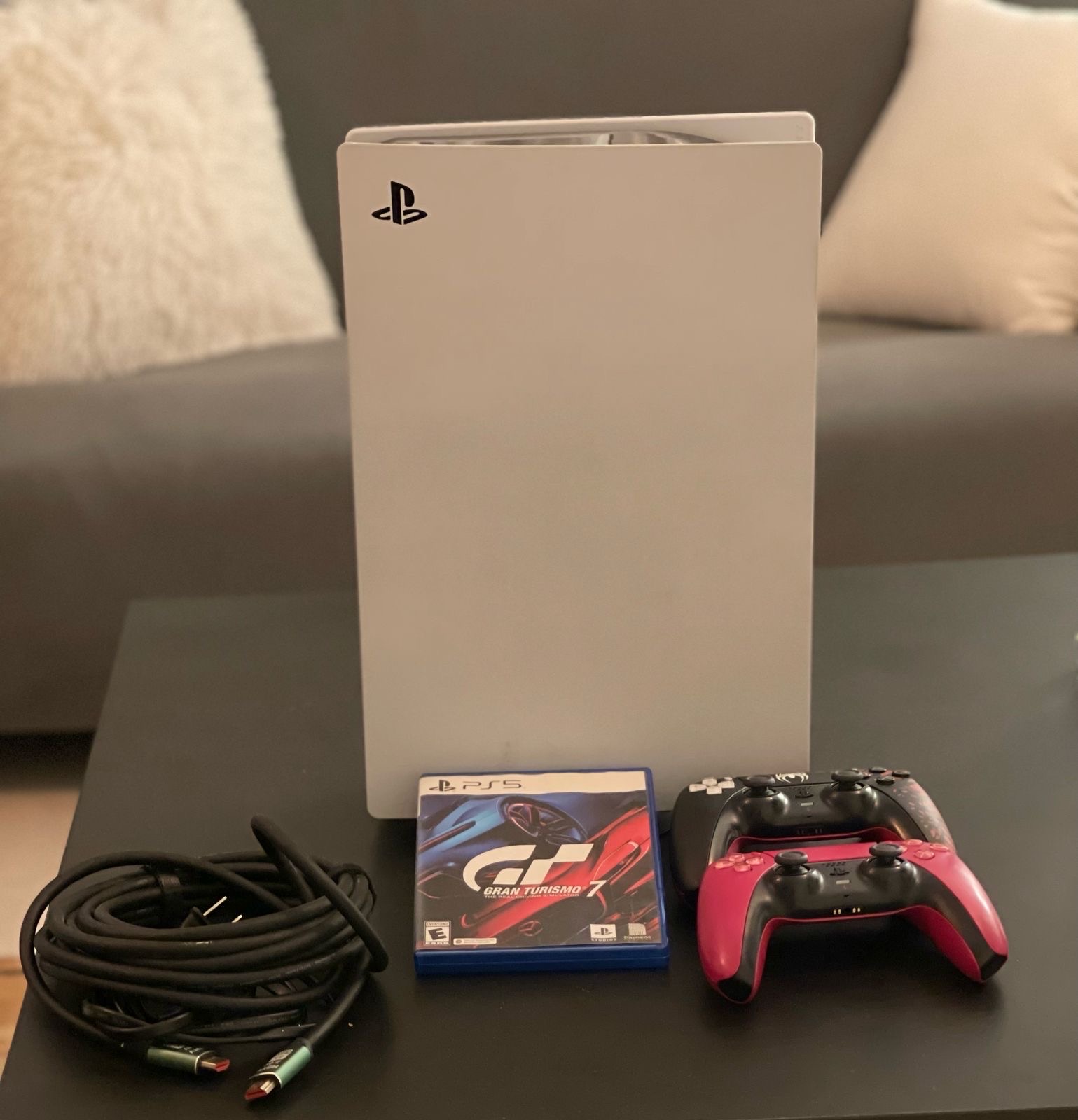 consolas y videojuegos - play 5 de 2TB dos controles originales y un CD 