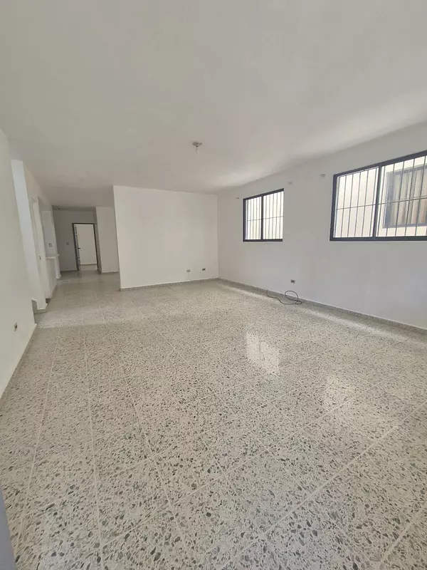 casas - Casa Amplia en Urb. Vista Linda, Santiago 6