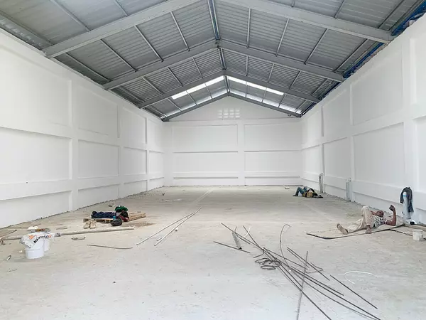 oficinas y locales comerciales - Nave en Herrera  2