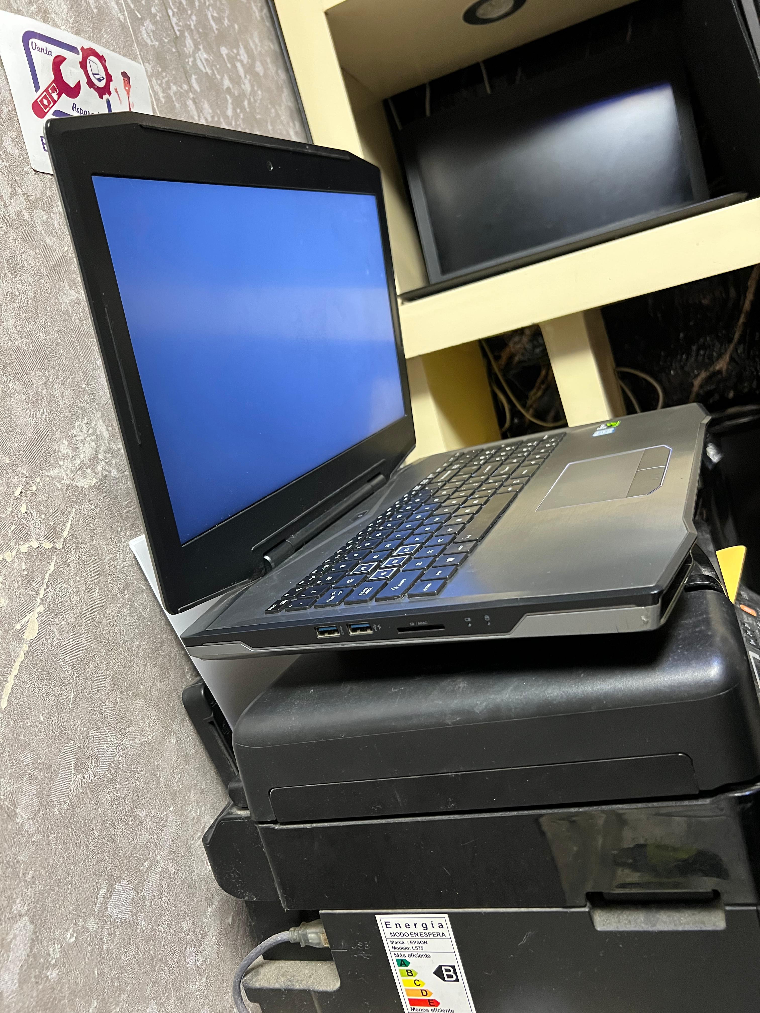 computadoras y laptops - RD$23,950 Laptop Gaming ThunderRobot I7/GTX1060 6G 3