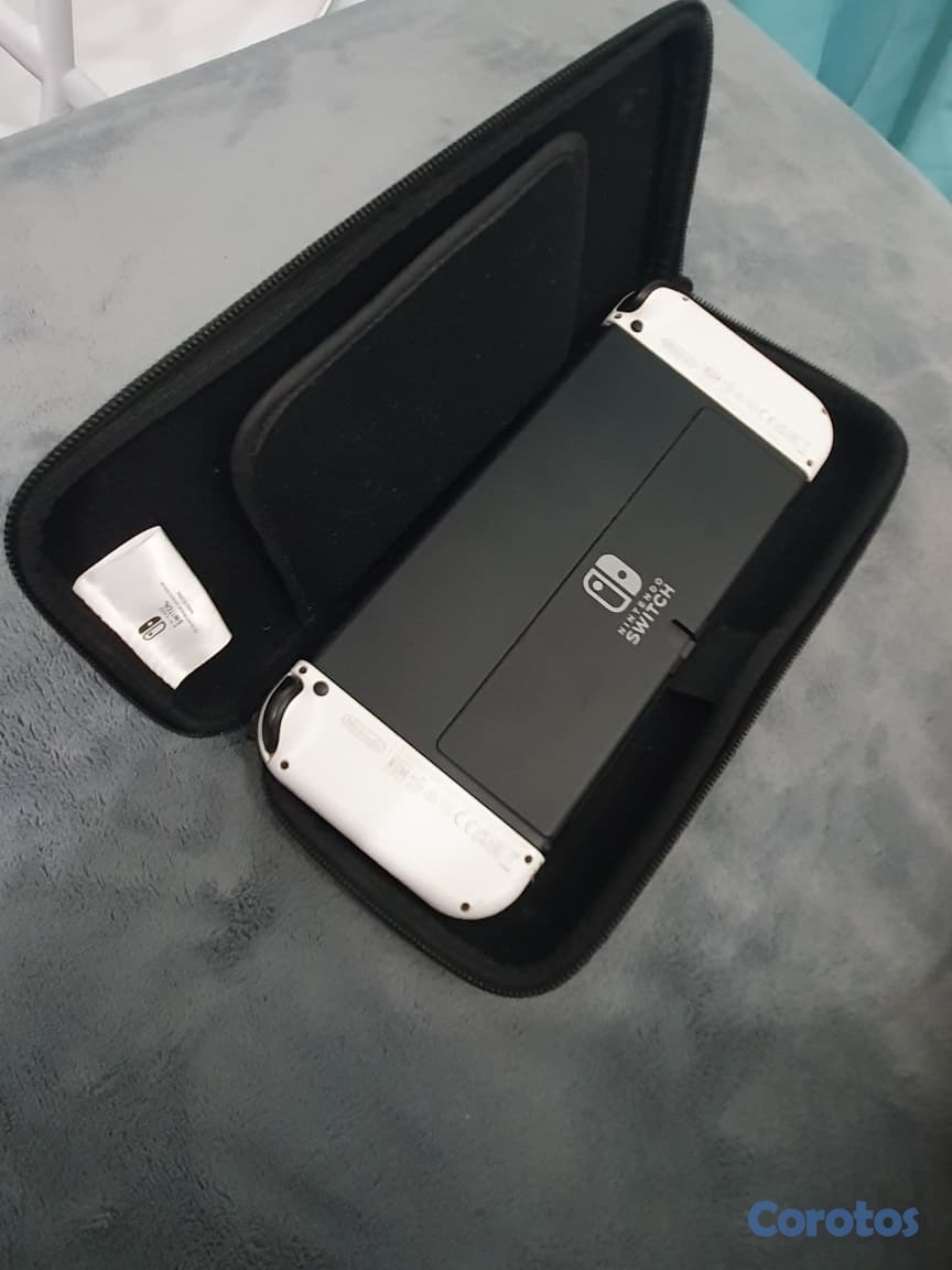 consolas y videojuegos - Nintendo Switch Oled y Protector 2