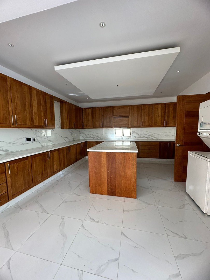 casas - Se Vende Casa Moderna en Llanos de Gurabo 5