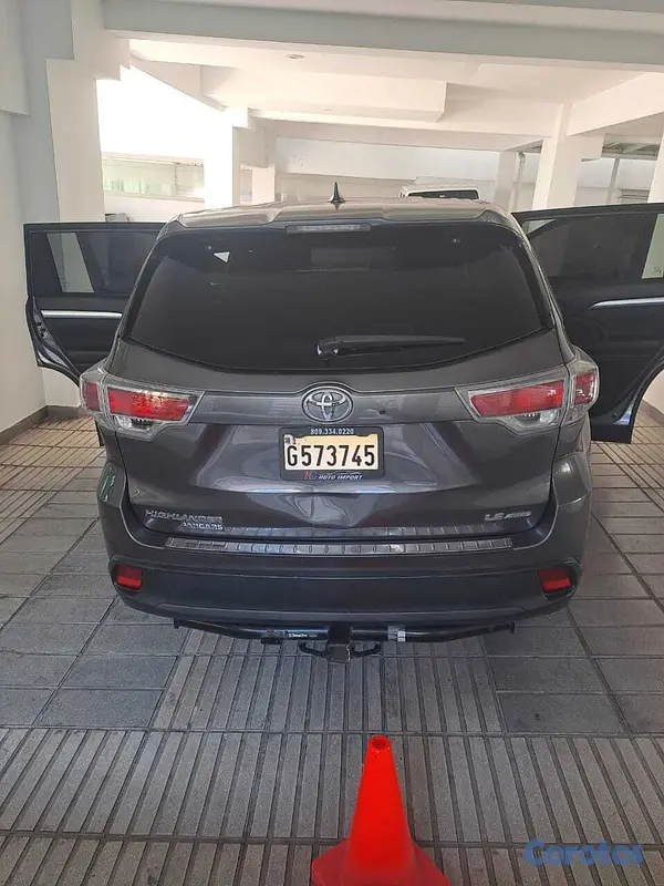 jeepetas y camionetas - Toyota Highlander 2015  8