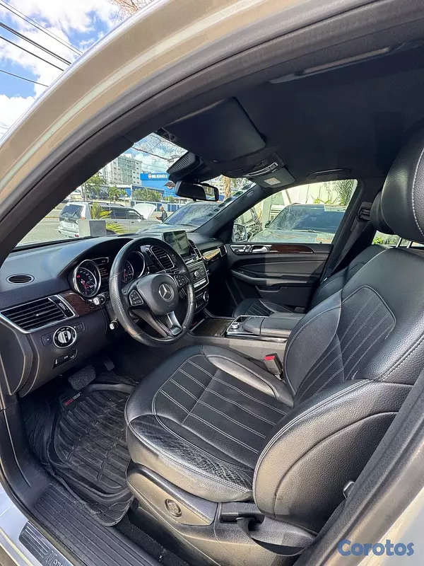 jeepetas y camionetas - Mercedes Benz GLE-300 4Matic 2018 9