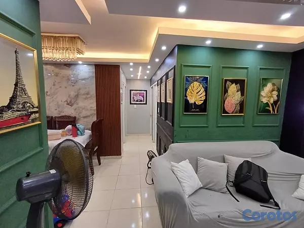 apartamentos - vendo ciudad jua Bosh remodelado tres habitaciones dos baño paruqoe  7