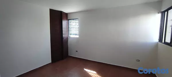 oficinas y locales comerciales - Oficina Bien Ubicada en la 27 de Febrero 120m2 3