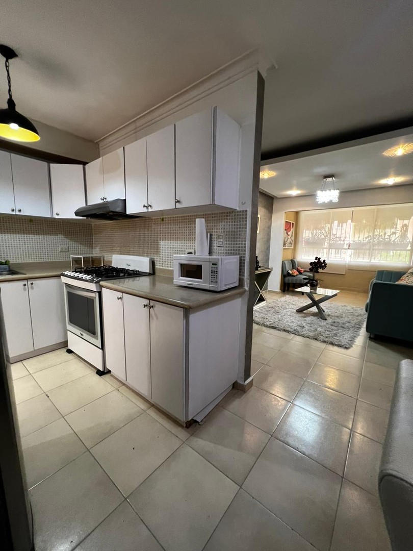 apartamentos - Se alquila apartamento amueblado en La Republica De Colombia 6