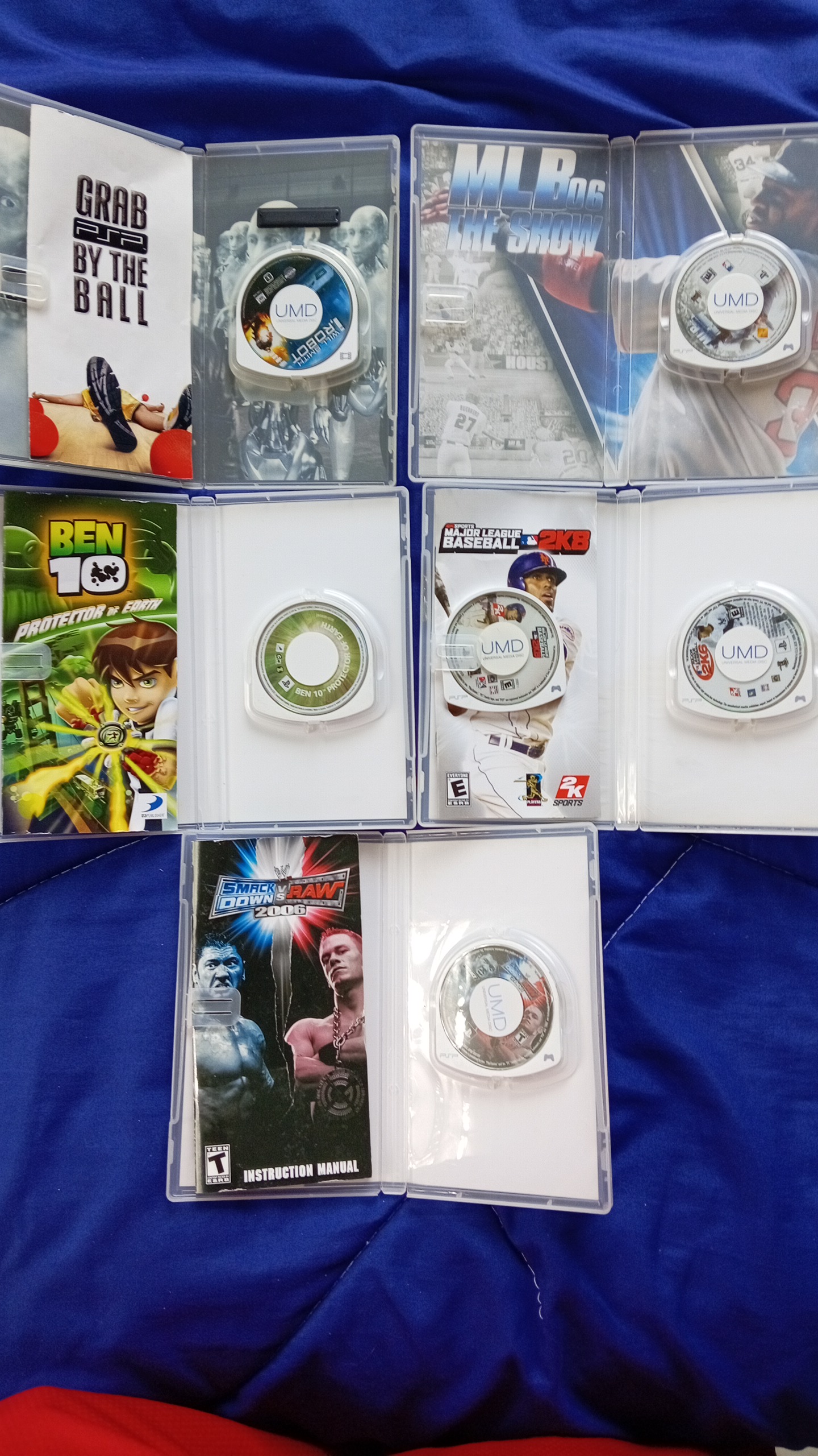 consolas y videojuegos - 📦 EN VENTA: Juegos de PSP + Película UMD 🎮🎬 1