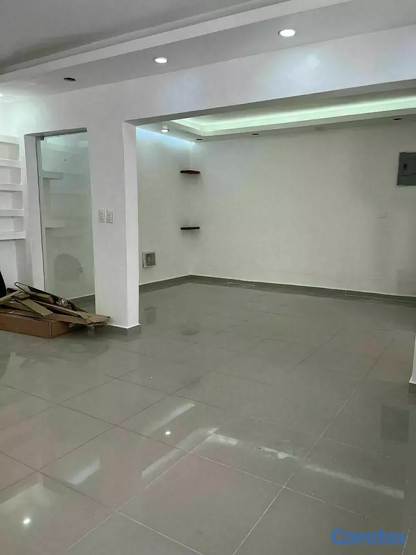 oficinas y locales comerciales - Amplio Local comercial 240m2 ideal para negocio 8