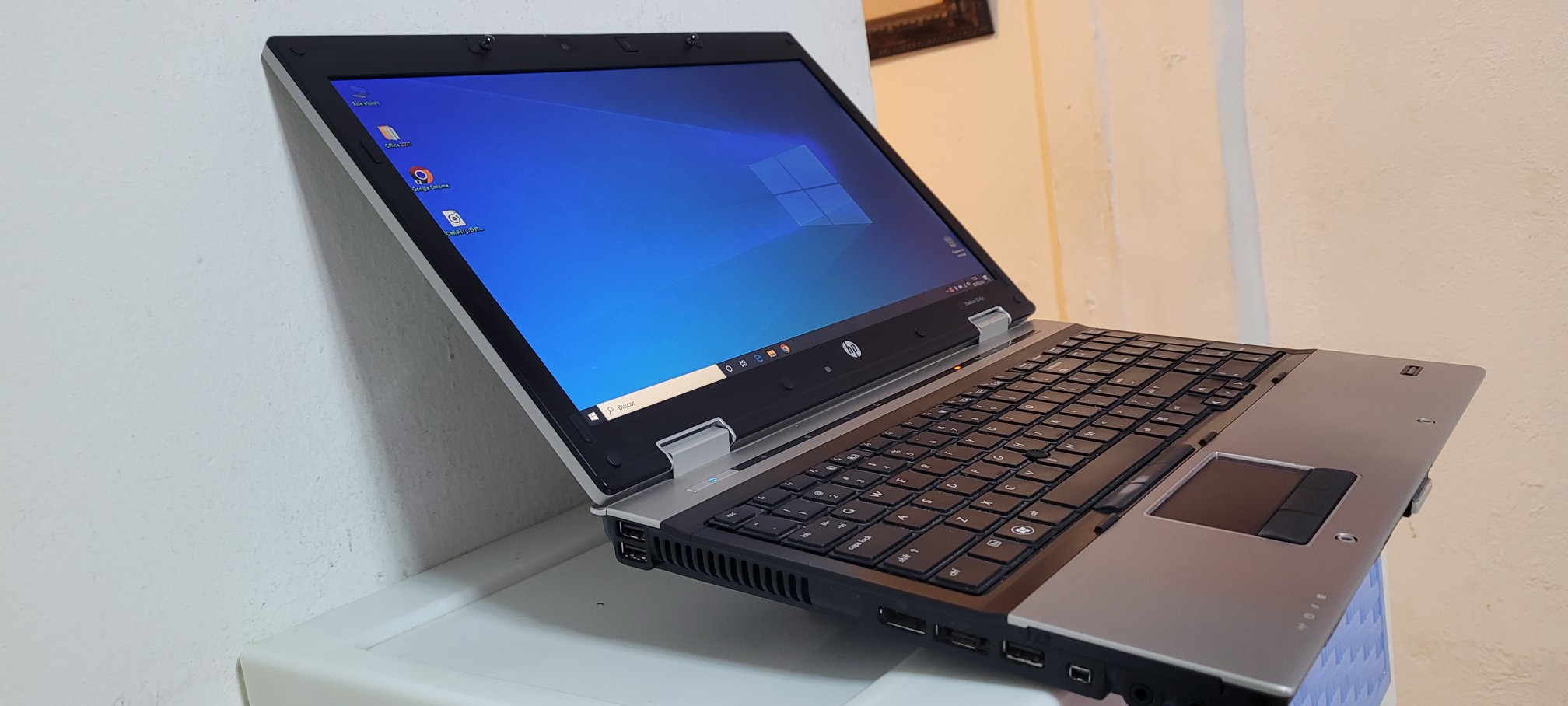 computadoras y laptops - Laptop hp ElitebooK 17 Pulg Core i7 2.8ghz Ram 8gb Disco SSD 128GB Nvidea 4gb 1