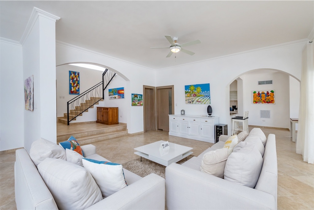 casas vacacionales y villas - Villa de lujo en cocotal punta cana con piscina y amueblada 6