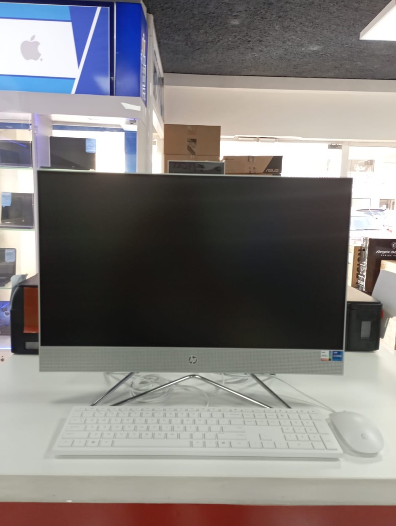 computadora HP 24-DP1056 ALL- IN- ONE I7 11TH 