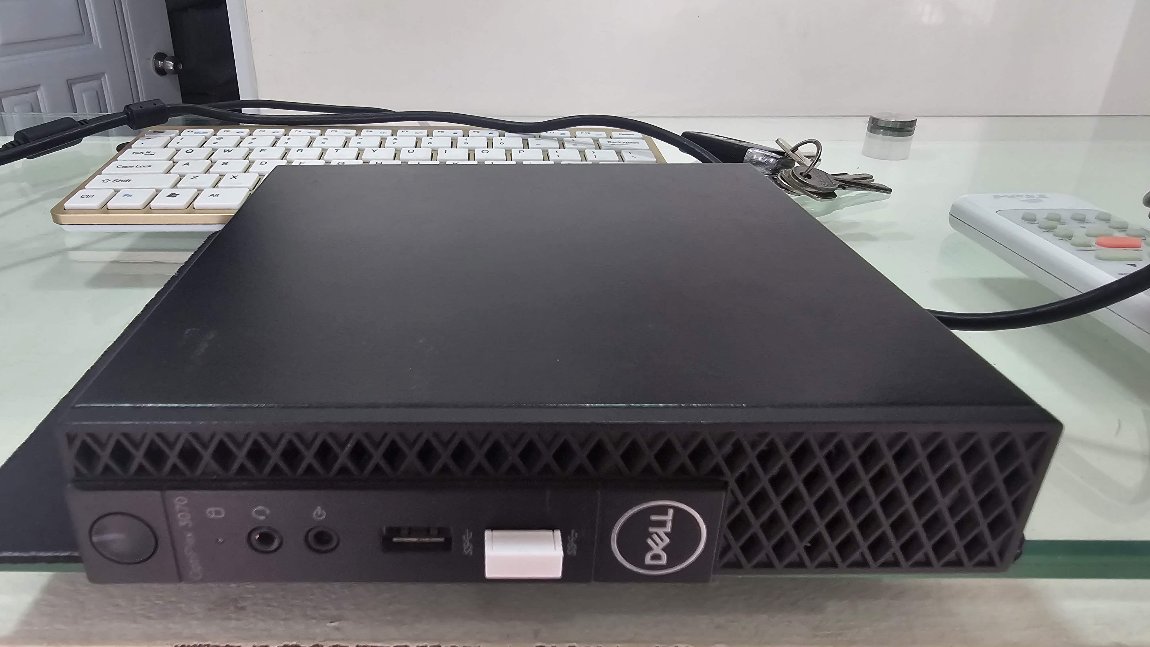 computadoras y laptops - Mini Cpu Dell intel Core i3 3.2ghz 9th Gen Ram 8gb ddr4 Disco 128gb Solido  1