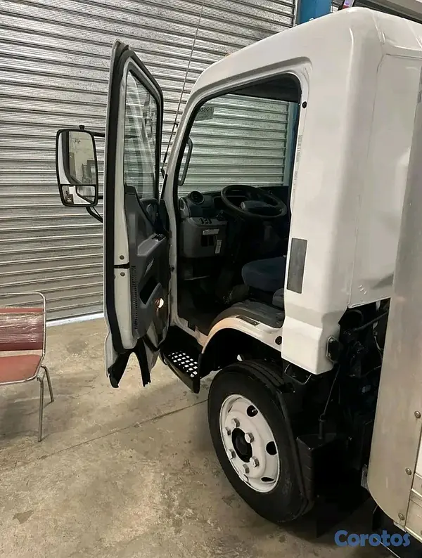 camiones y vehiculos pesados - mitsubishi fuso 2012 5