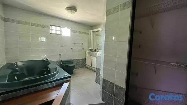 casas - Casa para oficina o uso comercial en El Millon  6
