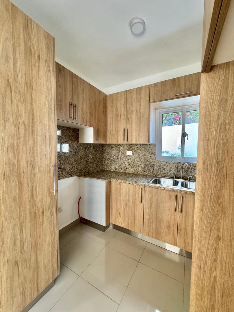 casas - CASA EN RENTA EN EL BRISOL, SANTIAGO DE LOS CABALLEROS. 1