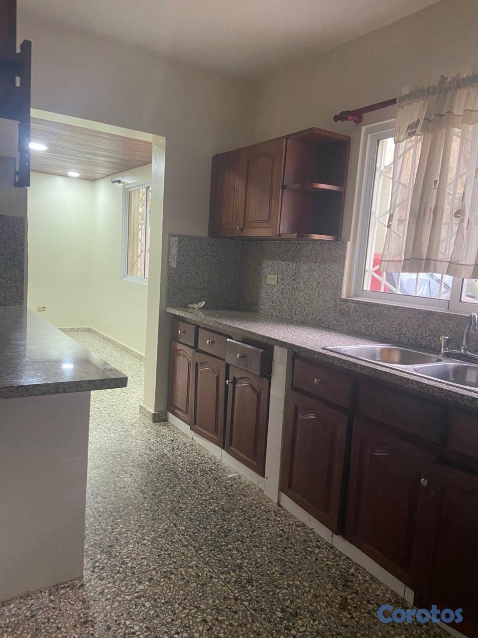 casas - ALQUILO CASA DE  2 NIVELES  KM 7 INDEPENDENCIA  SE 9