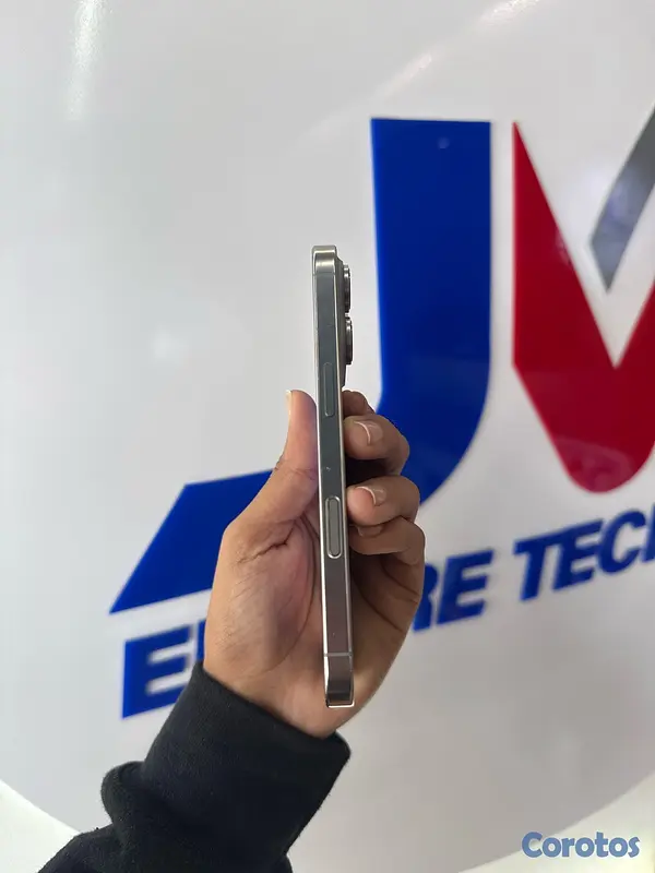 celulares y tabletas - vendo IPhone 16 pro 128gb Factory con garantía y protector de pantalla gratis  4